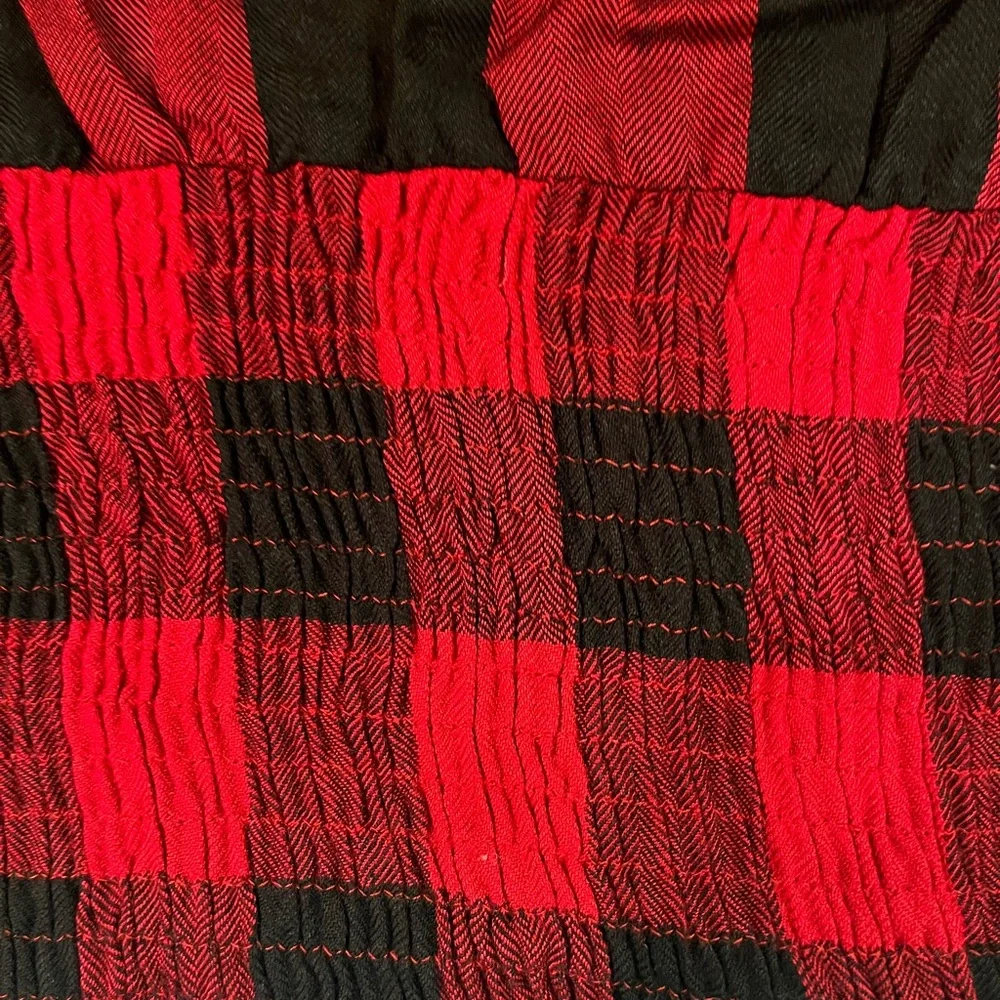 Sim & Sam Buffalo Plaid Red and Black Women's Top. Size large